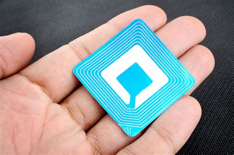 RFID-технология: что это, как работает, виды чипов и сферы применения