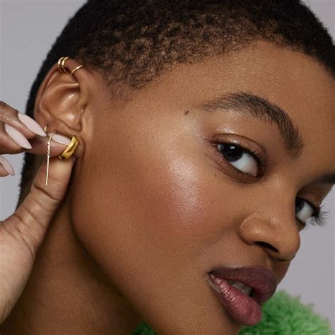 Ear Piercing Spray: The Ultimate Aftercare Guide | Rowan