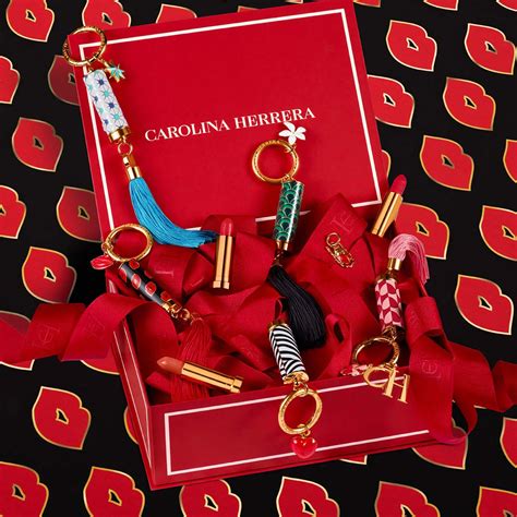 Red Lips Charm CAROLINA HERRERA ≡ SEPHORA