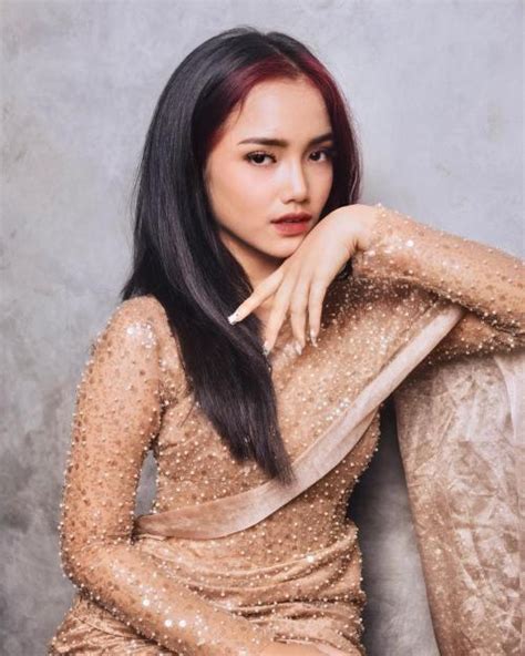 8 Artis Indonesia yang Sukses Memiliki Rumah Mewah di Usia Muda - News+ ...