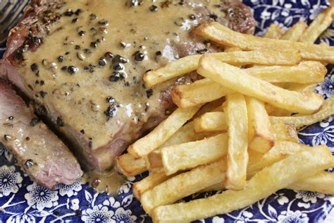 Steak au Poivre (Peppered Steak) - A Luxury Mid-Week Meal in 15 Minutes