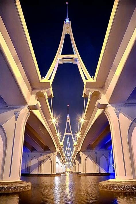 Понтонный мост. Дубай. | Bridge design, Bridges architecture, Bridge