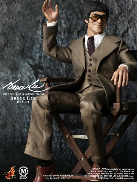 Bruce Lee: Bruce Lee In Suit | Figurky a sošky | Fate Gate