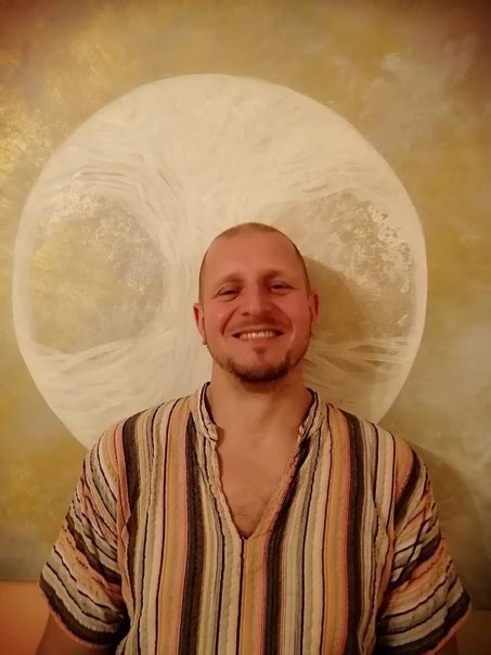 Здравствуйте! Меня зовут Олег Андреев. Я являюсь ведущим вечера ТАНТРА ...