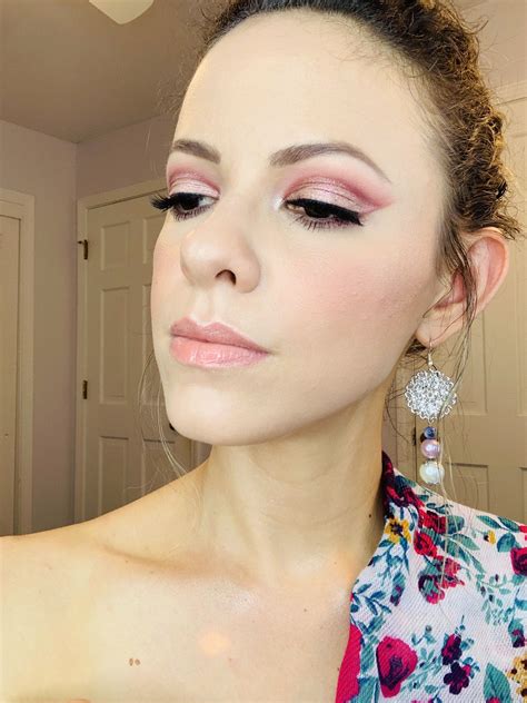 Soft pink | Nude palette, Huda beauty, Romantic look