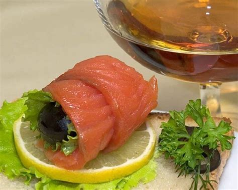 Как засолить форель в домашних условиях — 10 вкусных и быстрых рецептов ...