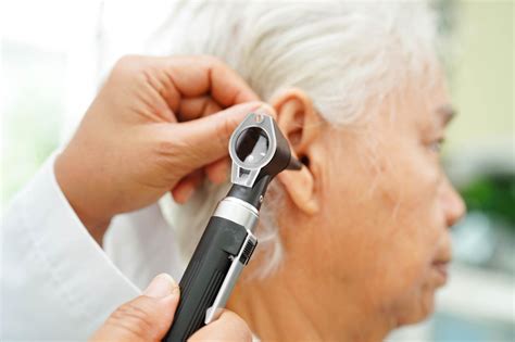 Conductive Hearing Loss in Seniors: Causes and Treatment Options