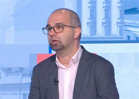 Първан Симеонов за преговорите за кабинет: Блъфират, а пътьом може и да ...