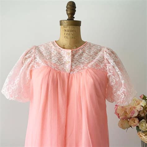 QUEENTEX Bright Peach Summer Nightgown and Robe Set, Elegant Lingerie ...