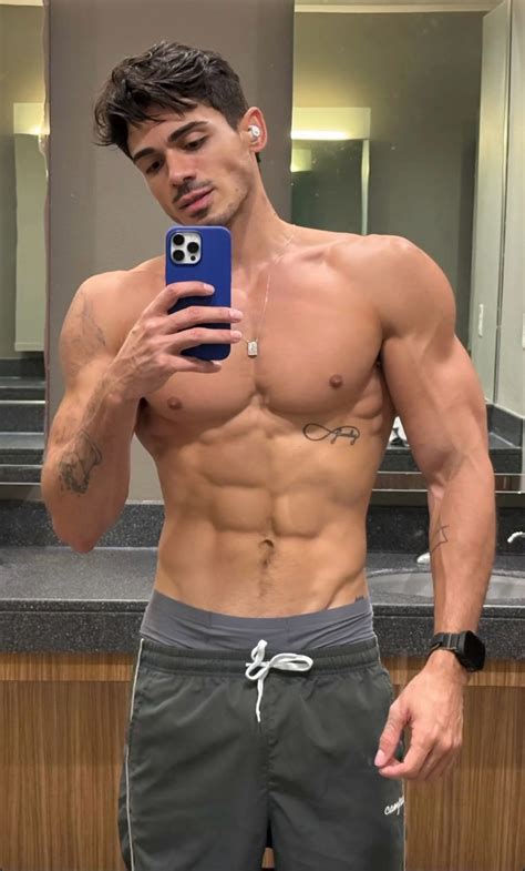 @shujubeelamoglia on Tumblr