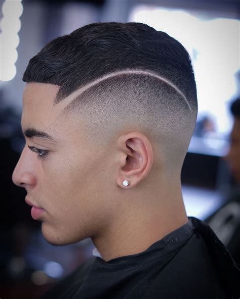 Haircut Lines: The Trendy Allure of Haircut Lines in Modern Hairstyling