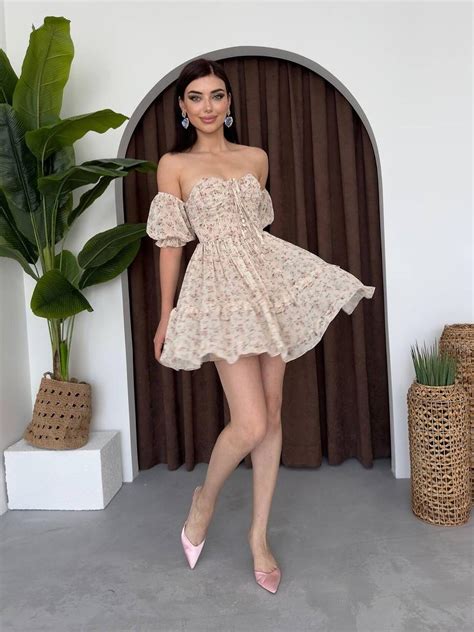 ROCHIE ALEXY SCURTA NUDE FLOWER - V10913