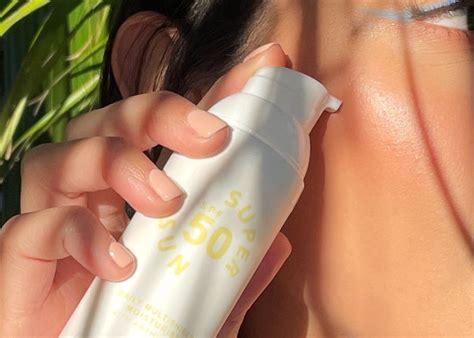 sunscreen terbaik penting  penjagaan kulit mamanet