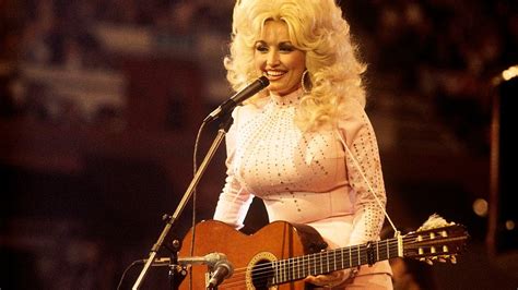 Dolly Parton celebrates 75th birthday | FOX 5 Atlanta