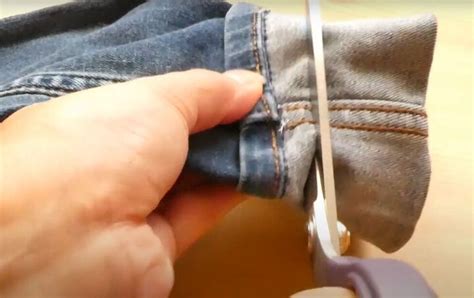 Quick and Easy Tutorial on Hemming Jeans | Upstyle