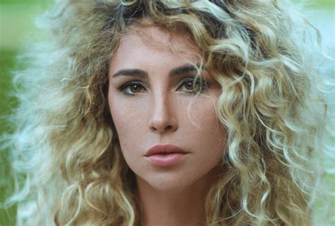 Ayri 's Musical Journey: Blending Cultures in "Yes"