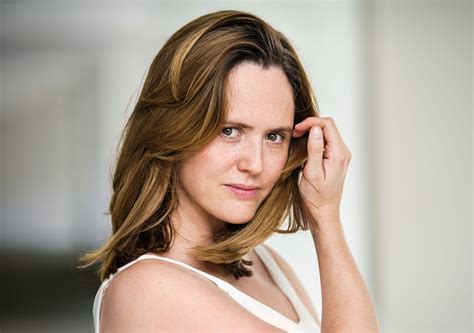 Emily Cox: The Truth Behind The Hype – Experts Weigh In. Image 2