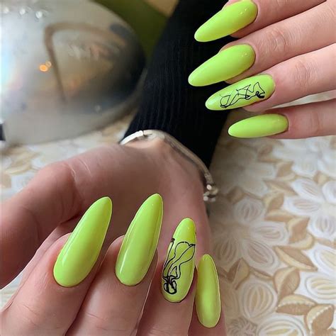 💅🏼Мастер маникюра Пенза💅🏼 on Instagram: "💚"