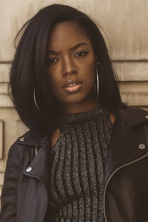 Amber Reign - Кінобаза