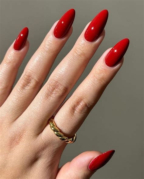 Unhas Redondas Vermelhas - Unhas de gel vermelhas | Ideias para unhas vermelhas, Unhas redondas ...