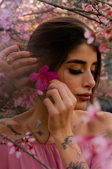 7 Things You Need To Know Before Dating A Candid Girl Image 19