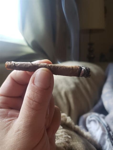 Nothing like the fist blunt of the day. Anyone else a huge fan of