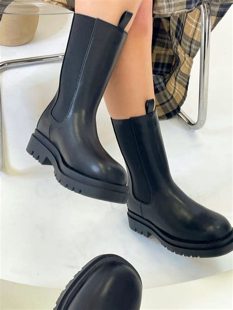 Boots - Laura's Boutique, Inc