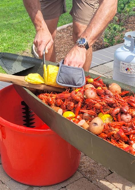 Louisiana Crawfish Boil - Barefeet in the Kitchen