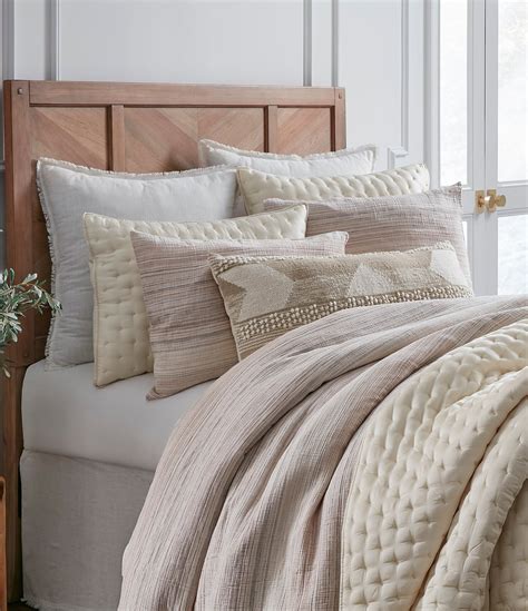 Southern Living Simplicity Collection Oasis Comforter | Dillard's