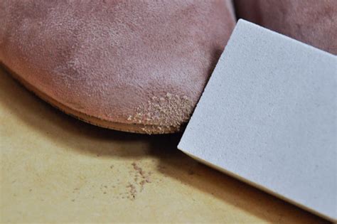 Ластик Gomme a Daim Nubuck Saphir