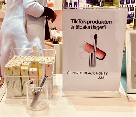 Clinique Black Honey Almost Lipstick