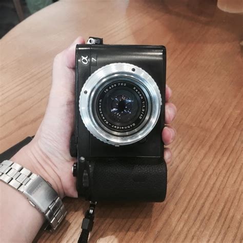 This guy hated his Sony A7 electronic viewfinder so much that he just ...