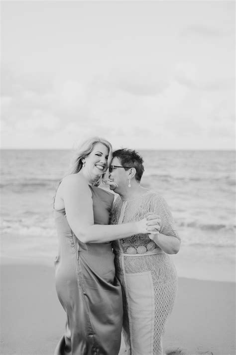Laid-Back Lesbian Marriage Proposal at Numero Uno Beach