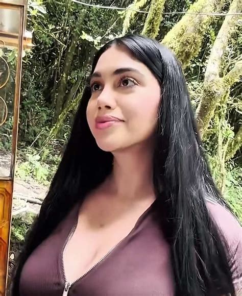 Kaylin Garcia Bodypaint Kalender Profile For The Real Kaylin Garcia