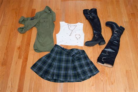 Too Cool For School : Good, better, dressed.