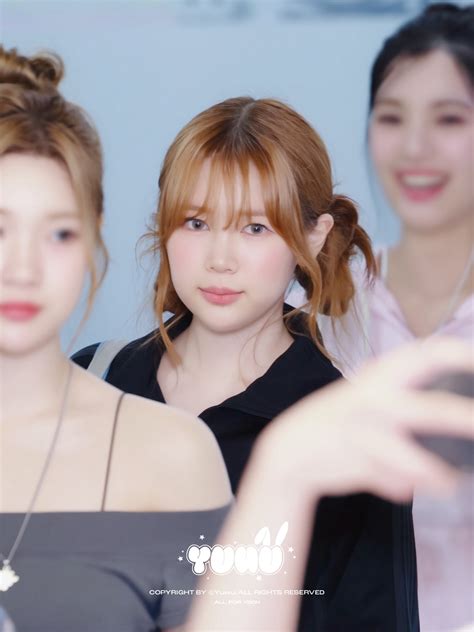 250811 Ye-on at HND Airport | kpopping