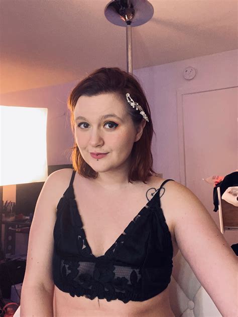 TW Pornstars - 3 pic. Avery Doll. Twitter. I come join me on #