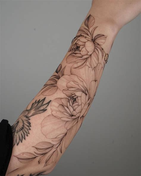 Anastasia ☾ Tattoo artist on Instagram: “Piones 🤍 Freehand (it mean ...