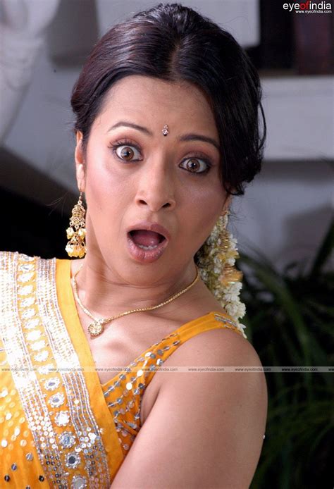 Expression of Reema Sen when she was announced to get filmfare award ...