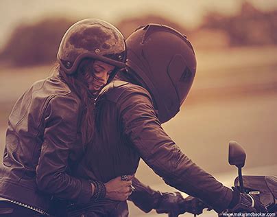 bajaj pulsar  images behance