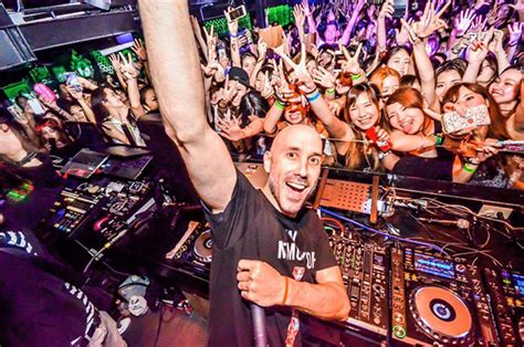 Premiere: TJR Remixes Pitbull's 'Greenlight'