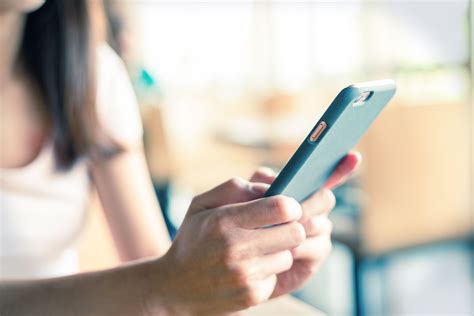 Що таке eSIM та як її підключити? | Kyivstar Business Hub