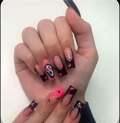 ghost face nails | Дизайнерские ногти, Длинные ногти, Экзотические ногти