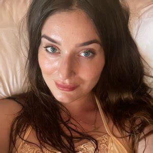 Rhea Azora 𓆃(BIGO ID: rhea.azora) | BIGO LIVE