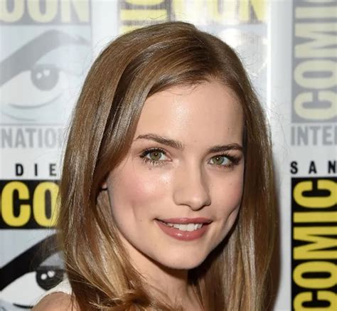 Willa Fitzgerald Archives - Wealthy Peeps