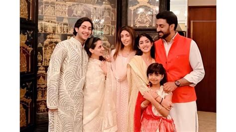 Abhishek Bachchan Family Photo : But this year, there will be no diwali ...