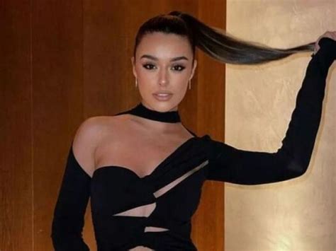 Meet Sergio Reguilon's stunning girlfriend with Man Utd transfer ...