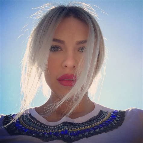 Niki Belucci Photo/Image Gallery on Tribalmixes