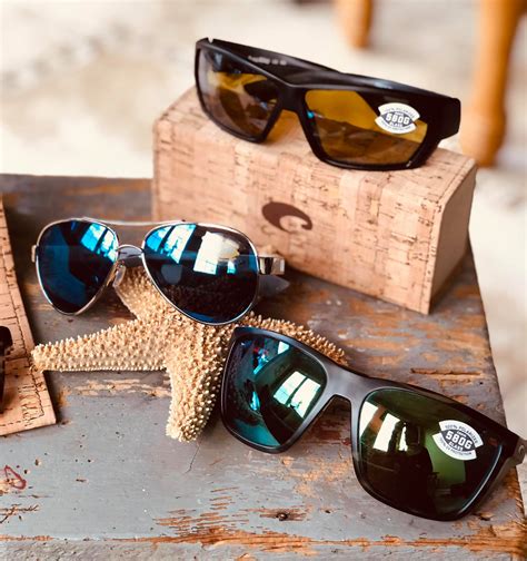 Understanding Eye Floaters: What They Are and When to Seek Help