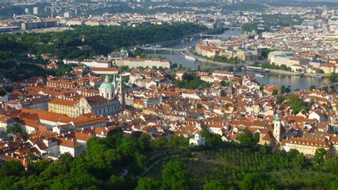 The Vltava Turns East (Closer View)